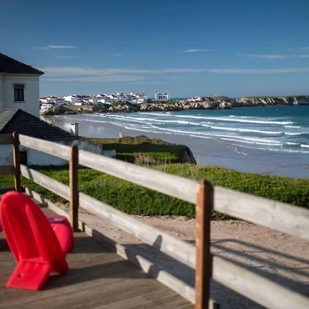 Estudios Lagido - Peniche Surf Camp Working Space & Surf Appartement