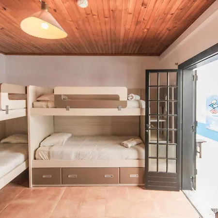 Estudios Lagido - Peniche Surf Camp Working Space & Surf فيريل